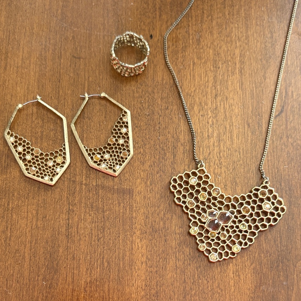 Chloe + Isabel Gold Honeycomb Jewelry Set